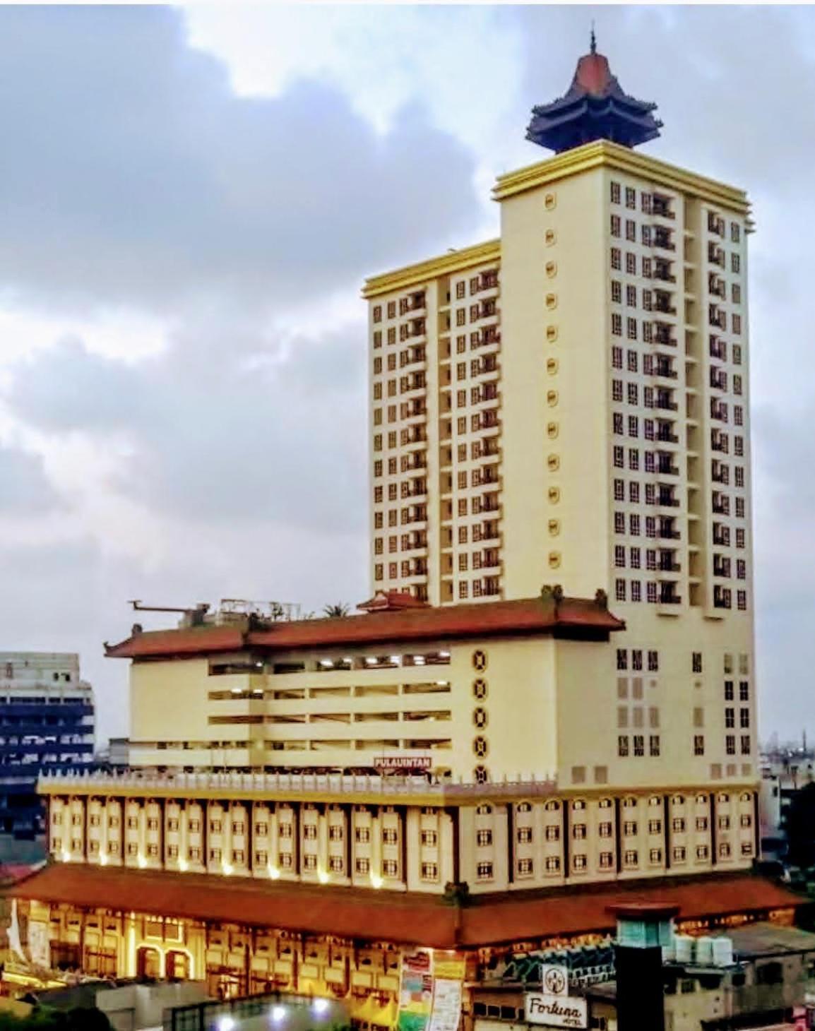 2Br Lucky Tower Residence Jakarta Old Town Top Floor Condo Exteriör bild