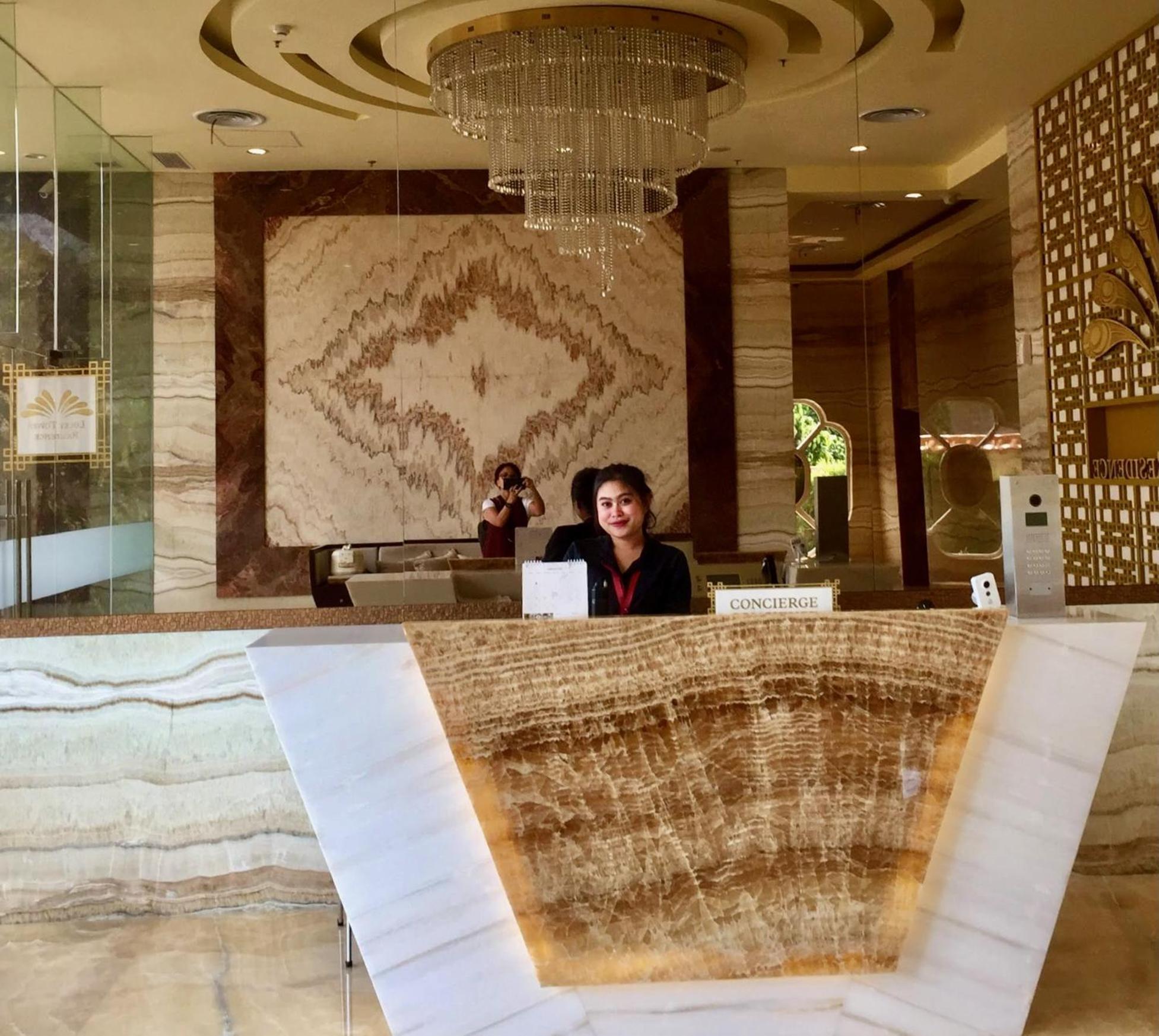 2Br Lucky Tower Residence Jakarta Old Town Top Floor Condo Exteriör bild