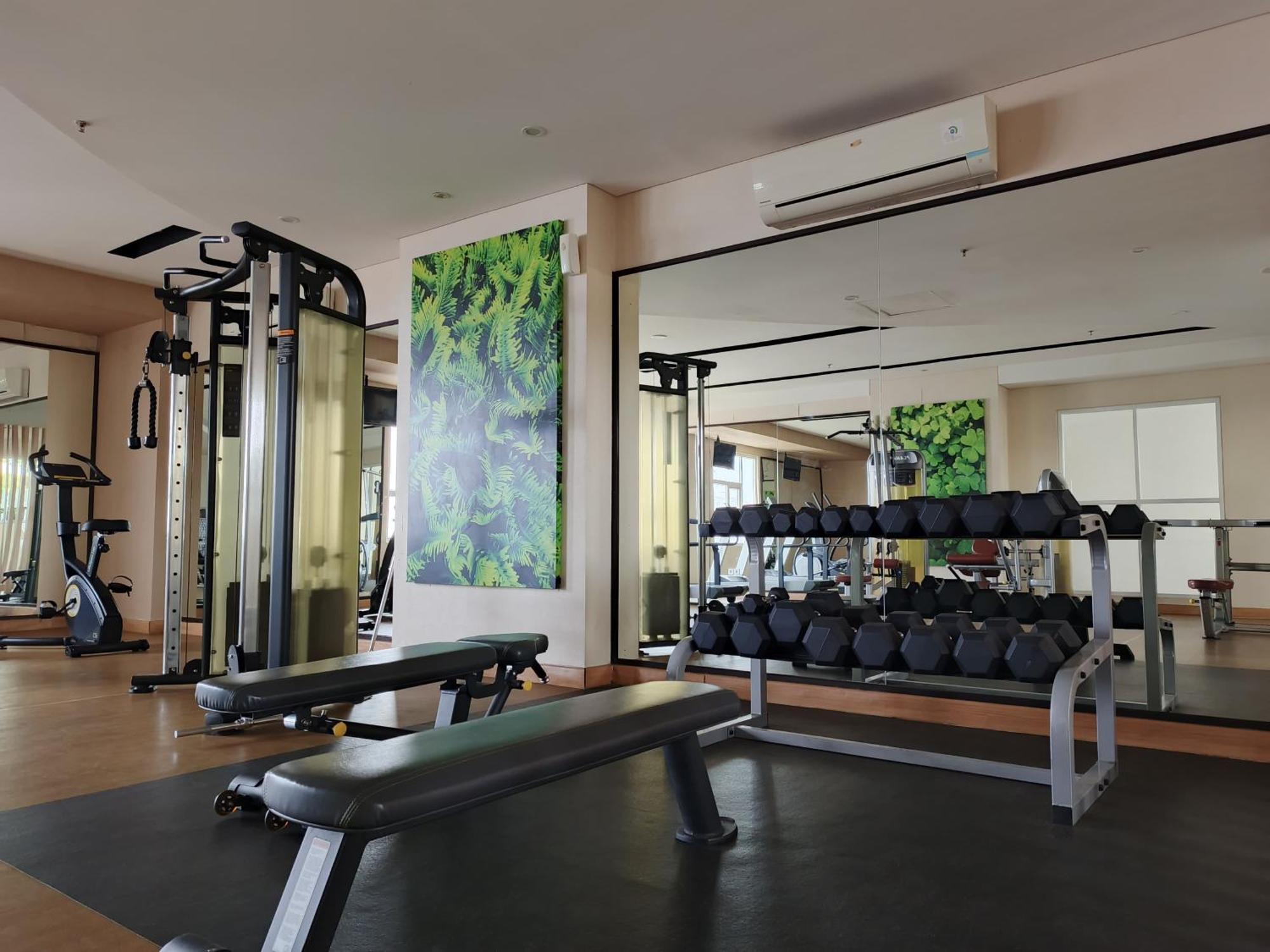 2Br Lucky Tower Residence Jakarta Old Town Top Floor Condo Exteriör bild