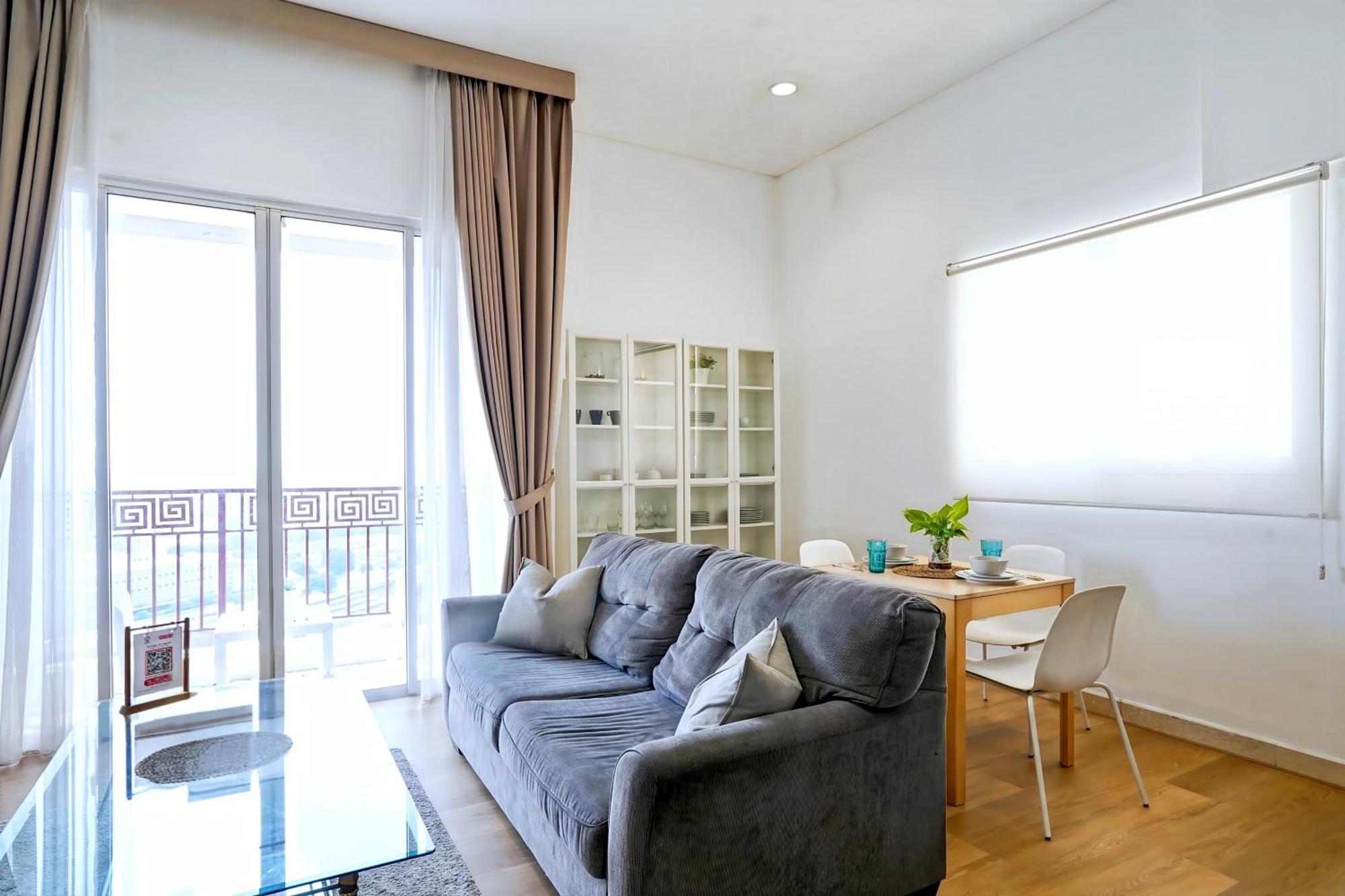 2Br Lucky Tower Residence Jakarta Old Town Top Floor Condo Exteriör bild