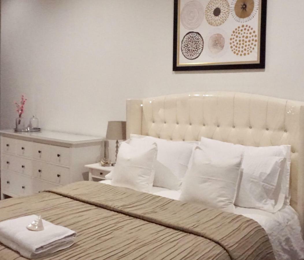 2Br Lucky Tower Residence Jakarta Old Town Top Floor Condo Exteriör bild